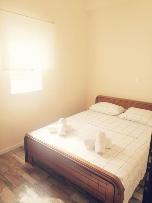 3 Room Apartment By The Beach - Free Parking Peraía Kültér fotó